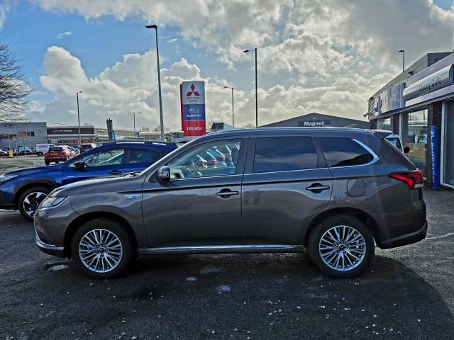 2020 Mitsubishi Outlander 2.4 PHEV Reflex Plus Commercial Auto