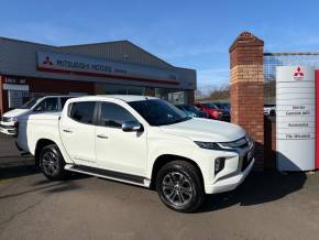 MITSUBISHI L200 at Mitsubishi UVL Selby