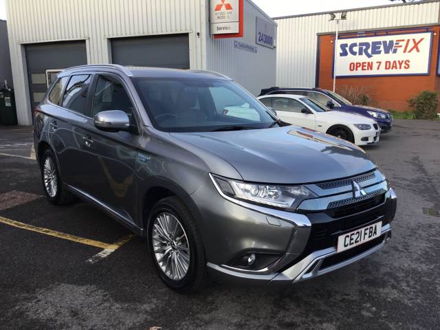 Mitsubishi Outlander 2.4h TwinMotor 13.8kWh Dynamic SUV 5dr Petrol Plug-in Hybrid CVT 4WD Euro 6 (s/s) (224 ps) SUV Hybrid