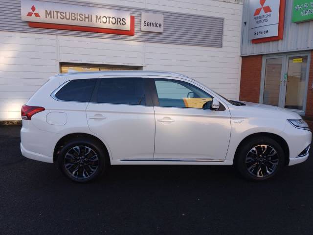 2018 Mitsubishi Outlander 2.0h 12kWh 4h CVT 4WD Euro 6 (s/s) 5dr