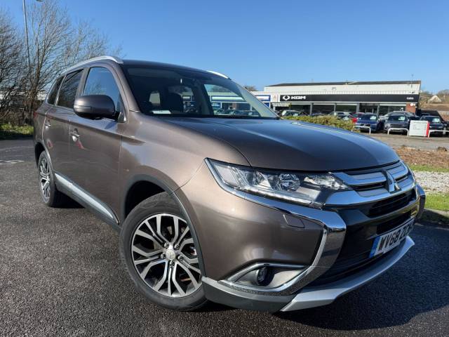 Mitsubishi Outlander 2.2 DI-D 4 5dr Auto Estate Diesel BROWN