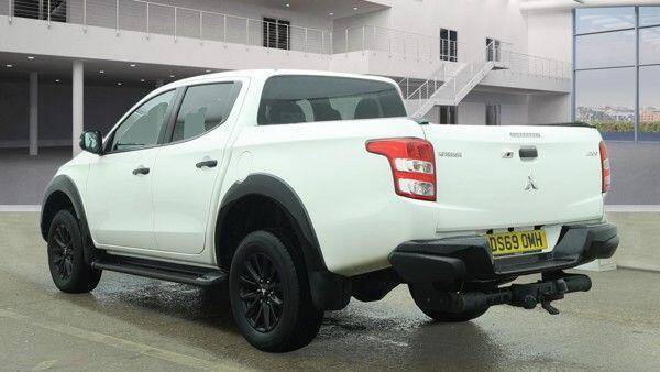 2019 Mitsubishi L200 2.4 Double Cab DI-D 181 Challenger 4WD Auto