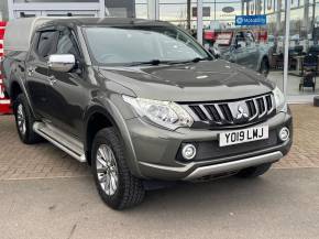 MITSUBISHI L200 at Mitsubishi UVL Selby