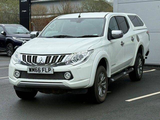 2016 Mitsubishi L200 2.4 DI-D DC Barbarian Pickup Double Cab 4dr Diesel Manual 4WD Euro 6 (178 ps)