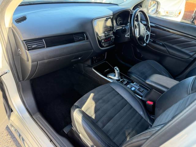 2019 Mitsubishi Outlander 2.4 PHEV Juro Commercial Auto