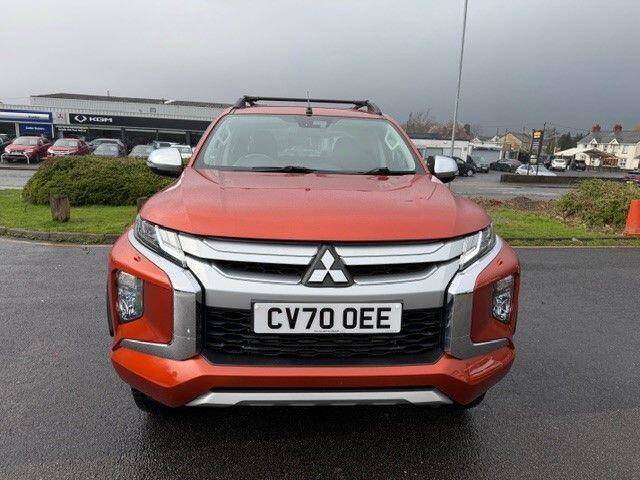 2020 Mitsubishi L200 2.2 DI-D DC Barbarian Pickup Double Cab 4dr Diesel Manual 4WD Euro 6 (s/s) (150 ps)