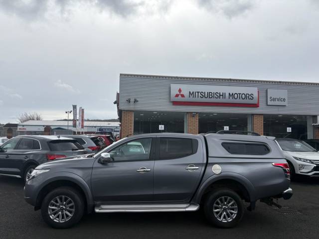 2017 Mitsubishi L200 2.4 Double Cab DI-D 178 Barbarian 4WD