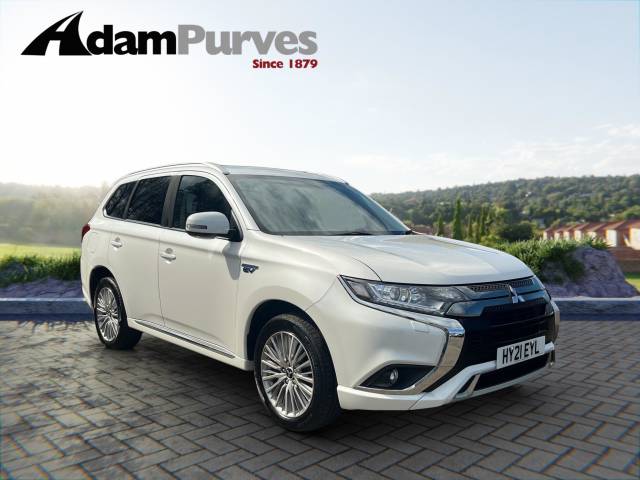 Mitsubishi Outlander 2.4 PHEV Reflex Plus Commercial Auto Light 4X4 Utility Petrol / Electric Hybrid WHITE