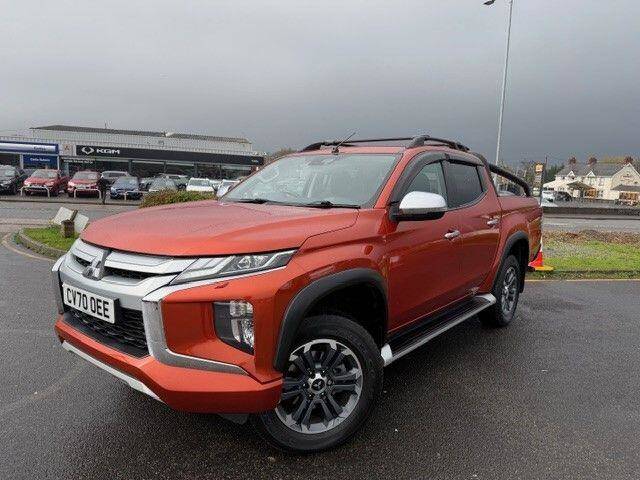 2020 Mitsubishi L200 2.2 DI-D DC Barbarian Pickup Double Cab 4dr Diesel Manual 4WD Euro 6 (s/s) (150 ps)