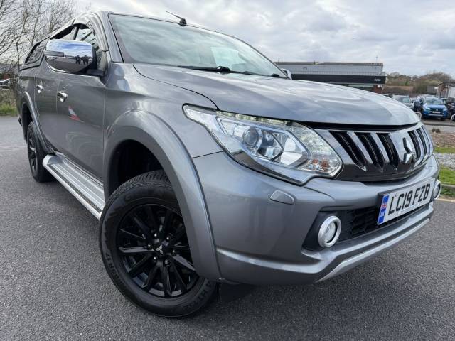 Mitsubishi L200 2.4 Double Cab DI-D 178 Barbarian 4WD Auto Pick Up Diesel GREY