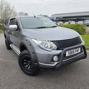 MITSUBISHI L200 at Mitsubishi UVL Selby