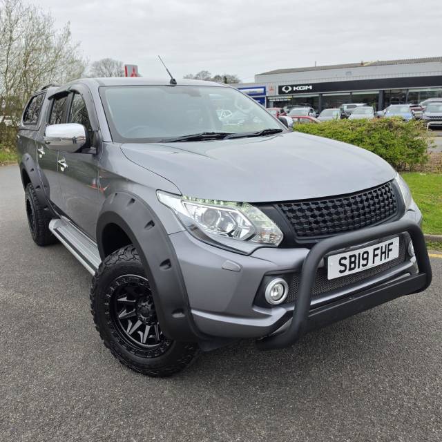 Mitsubishi L200 2.4 DI-D DC Barbarian Auto 4WD Euro 6 4dr Pickup Diesel Atlantic Grey
