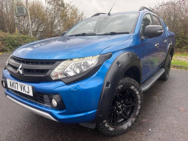 2017 Mitsubishi L200 2.4 Double Cab DI-D 178 Barbarian SVP 4WD
