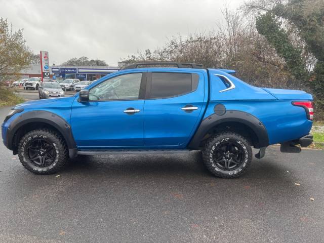 2017 Mitsubishi L200 2.4 Double Cab DI-D 178 Barbarian SVP 4WD