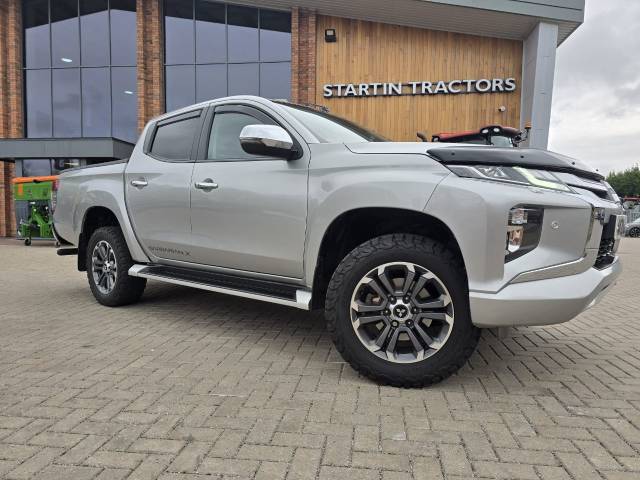 Mitsubishi L200 2.3 Double Cab DI-D 150 Barbarian X 4WD Auto Pick Up Diesel Silver