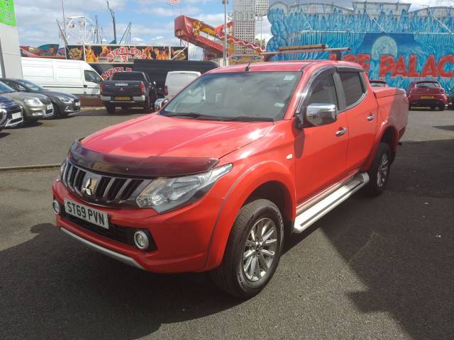 2019 Mitsubishi L200 2.4 DI-D DC Titan Pickup Double Cab 4dr Diesel Manual 4WD Euro 6 (178 ps)