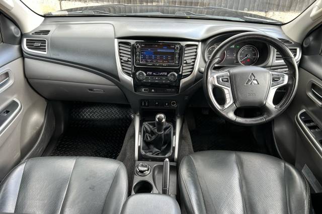 2017 Mitsubishi L200 2.4 Double Cab DI-D 178 Warrior 4WD