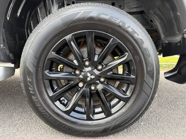 2019 Mitsubishi L200 2.4 Double Cab DI-D 178 Barbarian 4WD Auto
