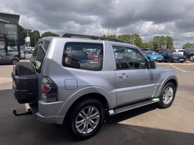 2017 Mitsubishi Shogun 3.2 DI-DC SG2 Auto 4WD SWB Euro 6 3dr