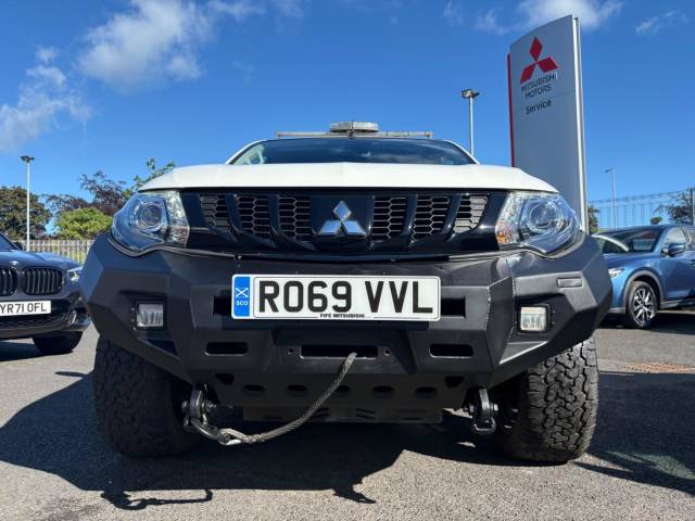 2019 Mitsubishi L200 2.4 DI-D DC Barbarian Black Auto 4WD Euro 6 4dr (Roll Top)