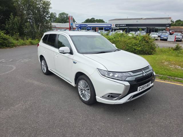 Mitsubishi Outlander 2.4 PHEV 4h 5dr Auto Estate Petrol / Electric Hybrid WHITE