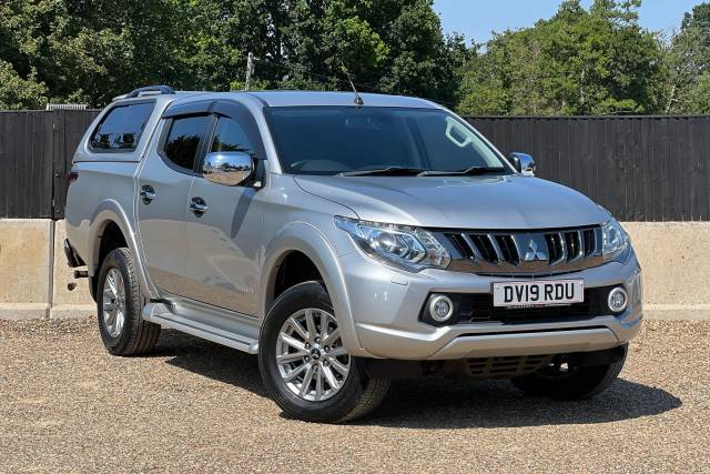 Mitsubishi L200 2.4 Double Cab DI-D 178 Warrior 4WD Auto Pick Up Diesel SILVER