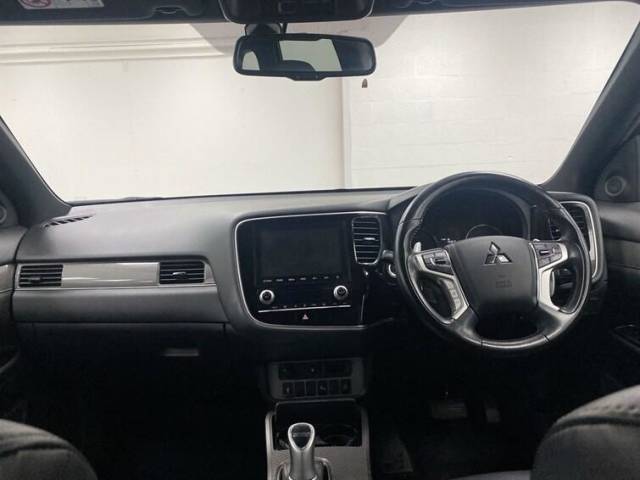 2021 Mitsubishi Outlander 2.4h TwinMotor 13.8kWh Dynamic SUV 5dr Petrol Plug-in Hybrid CVT 4WD Euro 6 (s/s) (224 ps)