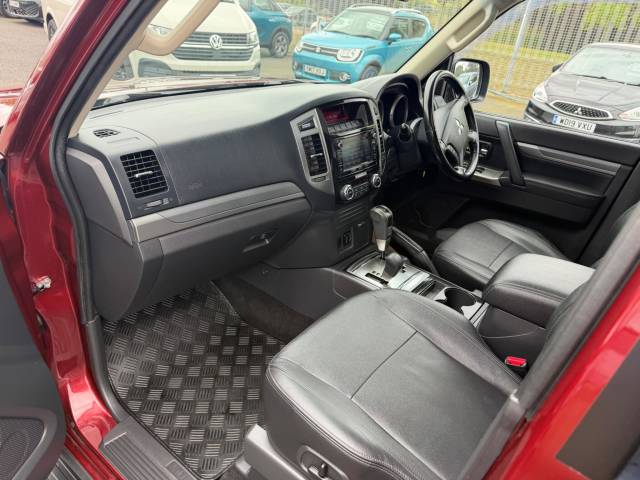 2018 Mitsubishi Shogun 3.2 DI-DC SG3 Auto 4WD Euro 6 5dr LWB