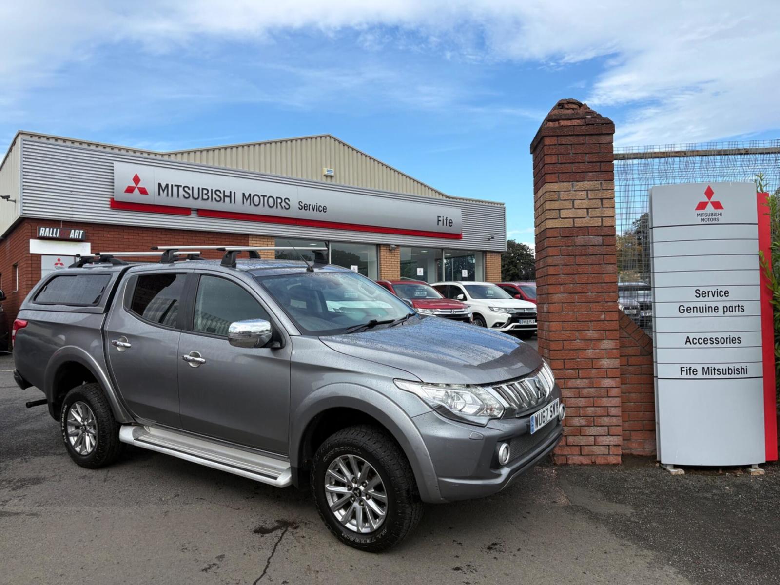 2017 Mitsubishi L200
