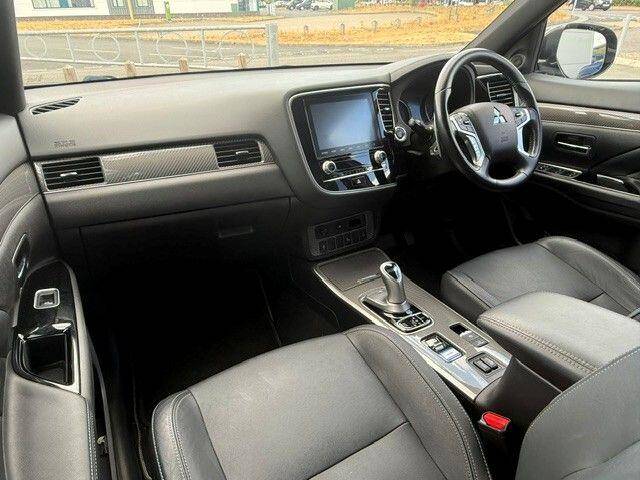 2020 Mitsubishi Outlander 2.4h TwinMotor 13.8kWh Dynamic SUV 5dr Petrol Plug-in Hybrid CVT 4WD Euro 6 (s/s) (224 ps)