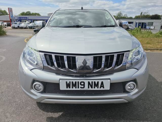 2019 Mitsubishi L200 2.4 Double Cab DI-D 178 Barbarian 4WD