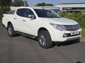 MITSUBISHI L200 at Mitsubishi UVL Selby