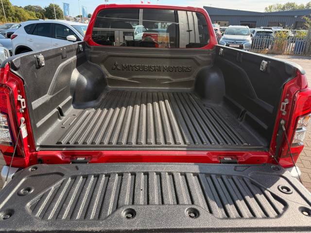 2021 Mitsubishi L200 2.3 Double Cab DI-D 150 Barbarian 4WD