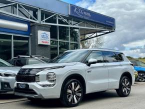 MITSUBISHI OUTLANDER at Mitsubishi UVL Selby