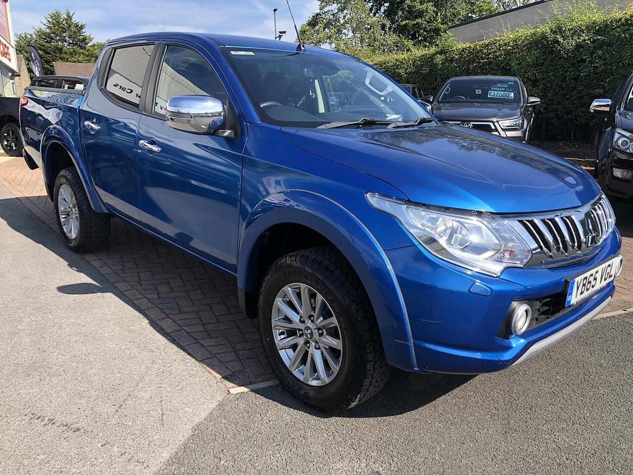2015 Mitsubishi L200