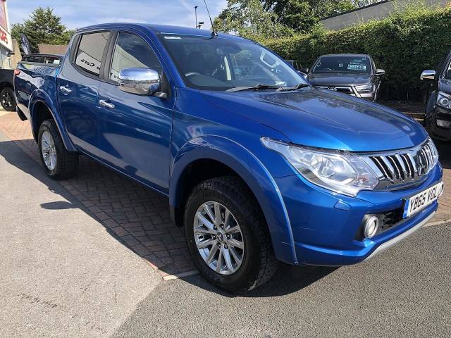 Mitsubishi L200 2.4 DI-D DC Warrior Pickup Double Cab 4dr Diesel Manual 4WD Euro 5 (178 ps) Pickup Diesel Blue