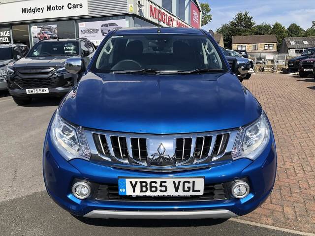 2015 Mitsubishi L200 2.4 DI-D DC Warrior Pickup Double Cab 4dr Diesel Manual 4WD Euro 5 (178 ps)