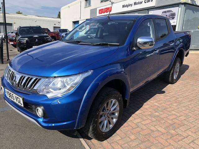 2015 Mitsubishi L200 2.4 DI-D DC Warrior Pickup Double Cab 4dr Diesel Manual 4WD Euro 5 (178 ps)