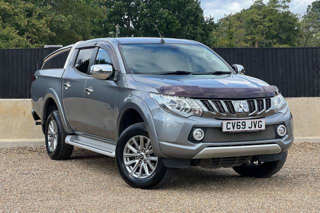 Mitsubishi L200 2.4 Double Cab DI-D 178 Barbarian 4WD Auto Pick Up Diesel GREY