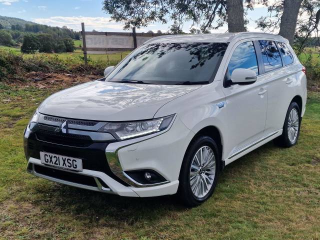 2021 Mitsubishi Outlander 2.4h TwinMotor 13.8kWh Dynamic CVT 4WD Euro 6 (s/s) 5dr