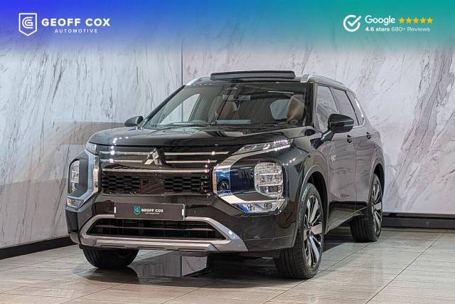 Mitsubishi Outlander PHEV 2.4 Diamond 2360 SUV CVT Plug-In-Hybrid SUV Plug-In-Hybrid Black Diamond