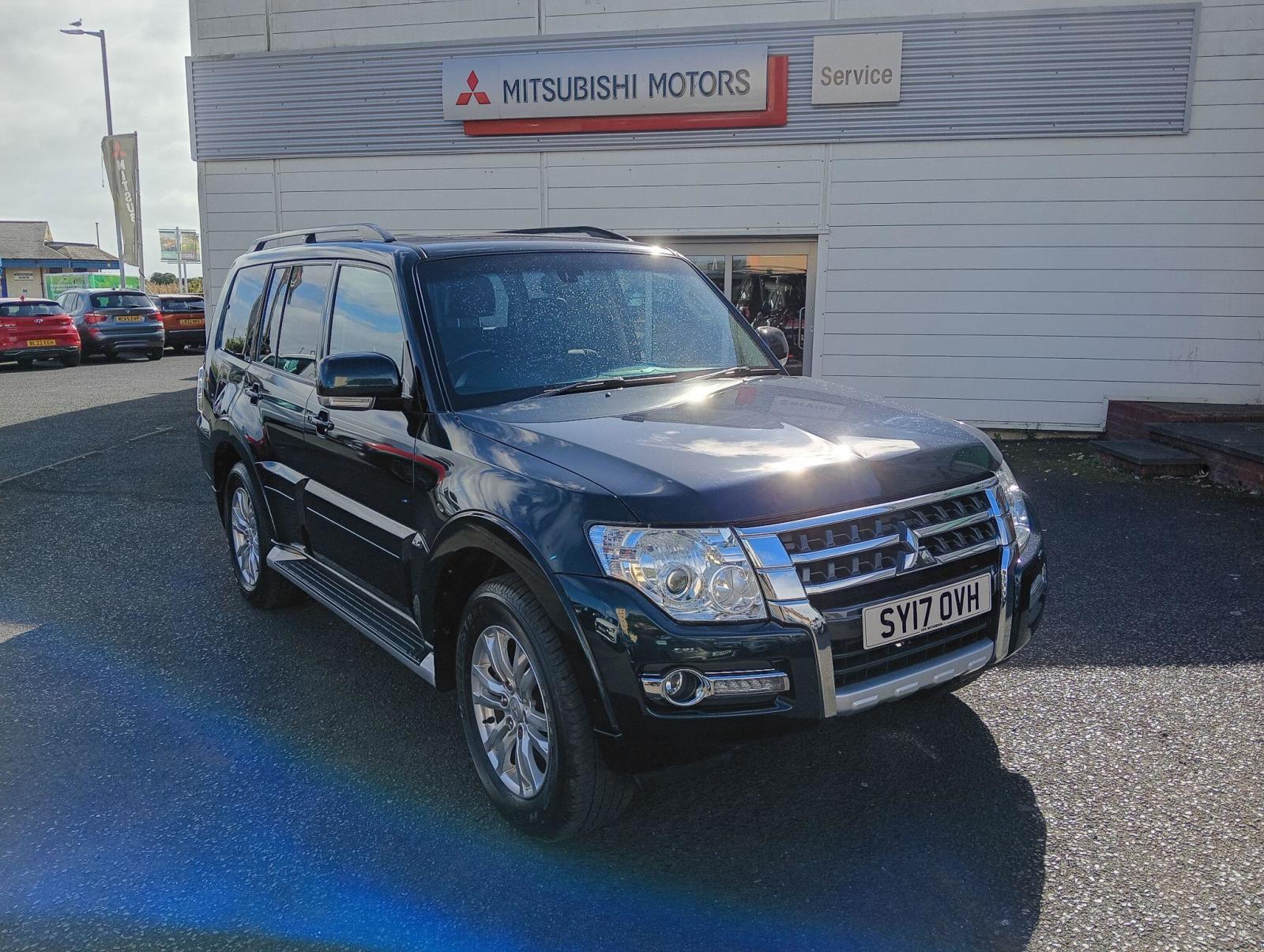 2017 Mitsubishi Shogun