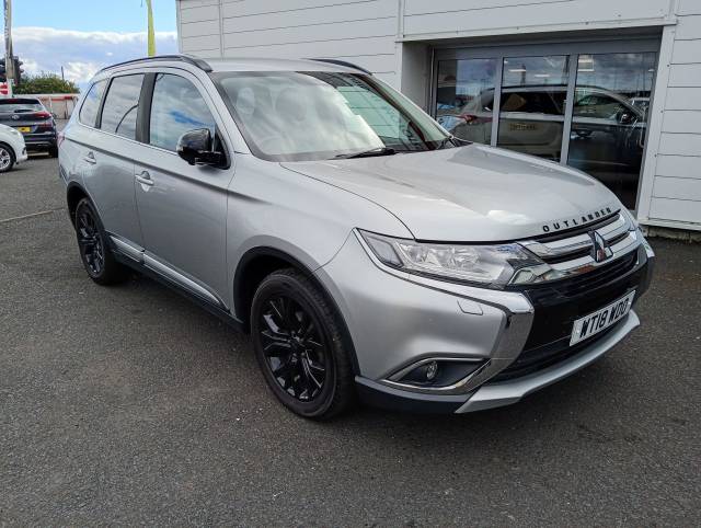 Mitsubishi Outlander 2.2 DI-D 4 4WD Euro 6 (s/s) 5dr SUV Diesel Silver