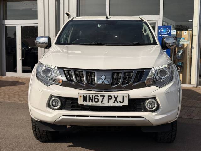 2017 Mitsubishi L200 2.4 Double Cab DI-D 178 Barbarian 4WD
