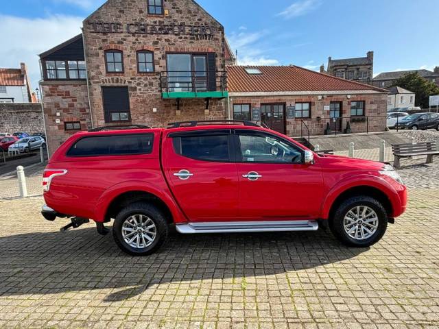 2017 Mitsubishi L200 2.4 Double Cab DI-D 178 Barbarian 4WD