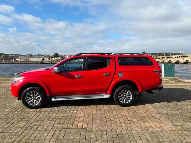 2017 Mitsubishi L200 2.4 Double Cab DI-D 178 Barbarian 4WD