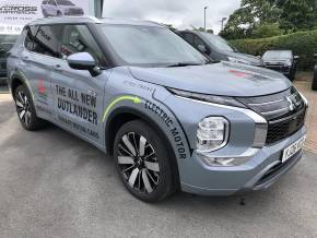 MITSUBISHI OUTLANDER at Mitsubishi UVL Selby