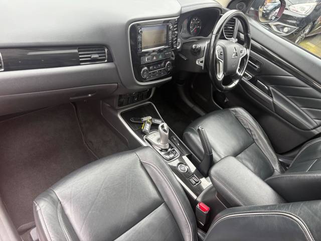 2017 Mitsubishi Outlander 2.0h 12kWh GX4h CVT 4WD Euro 6 (s/s) 5dr