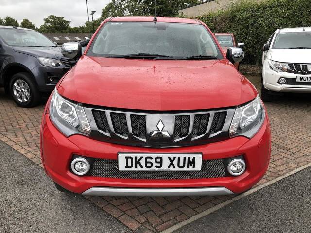 2020 Mitsubishi L200 2.4 DI-D DC Barbarian Pickup Double Cab 4dr Diesel Manual 4WD Euro 6 (178 ps)