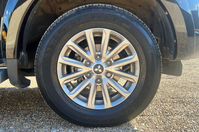 2019 Mitsubishi L200 2.4 Double Cab DI-D 178 Barbarian 4WD